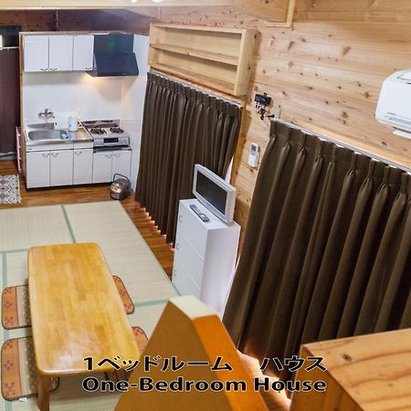 もとぶいこいの宿 やまちゃん Motobu Exterior photo
